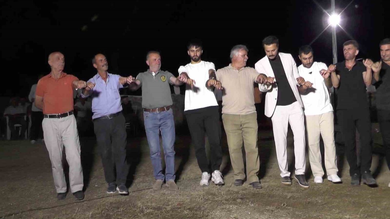 Düğünde halay çekerken kalp krizi geçirdi