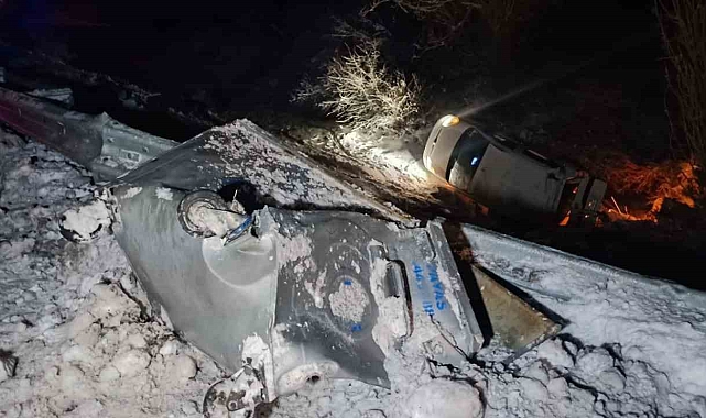 Elazığ'da otomobil şarampole uçtu: 1 ölü, 1 yaralı