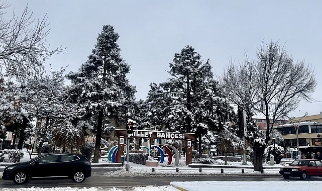 Erzincan beyaza büründü