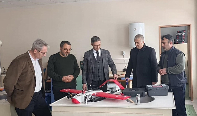 Kahraman, Anadolu İmam Hatip Lisesinde incelemelerde bulundu