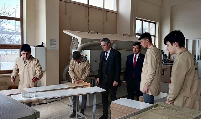Milli Eğitim Müdürü Kahraman, atölye çalışmalarını takip etti