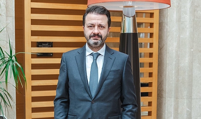 TÜRKÇİMENTO Başkanı Fatih Yücelik; "Suriye'de yıkılan yapıların yeniden inşa edilmesi ihtiyacı, beraberinde 50-60 milyon ton arasında çimento ihtiyacını getirecek"