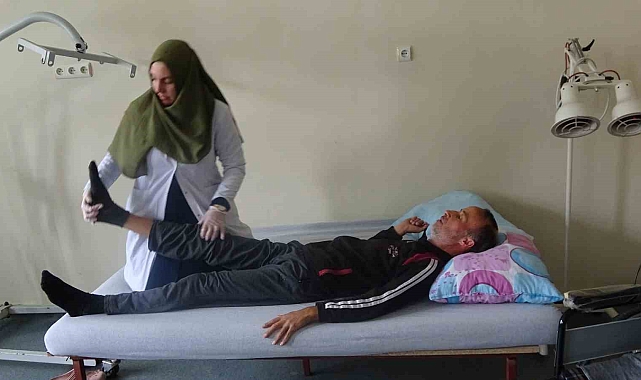 Yürüyemez denildi, yıllar sonra ayağa kalktı