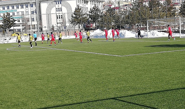 Amatörde gol düellosu