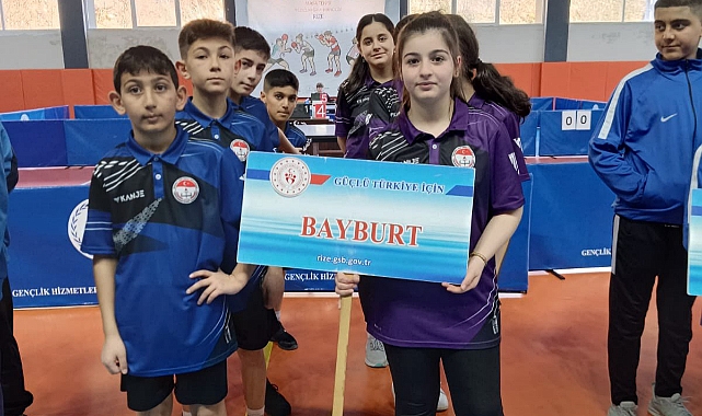 Bir başarı da masa tenisinde…