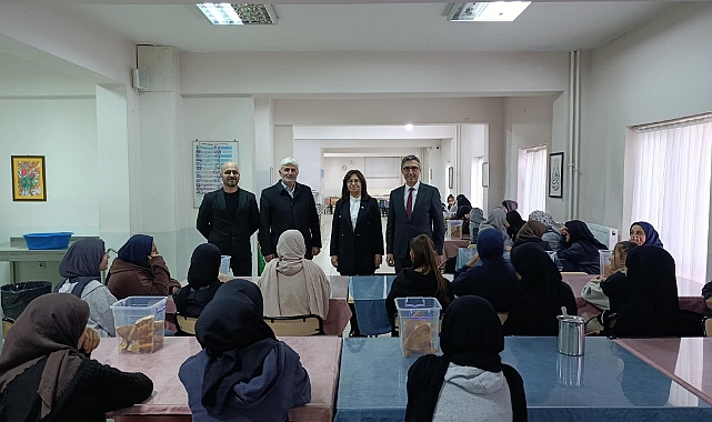 ‘İftarda Konuşalım' programının ilki yapıldı
