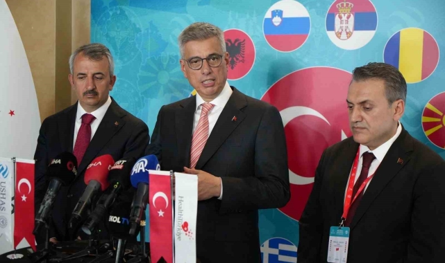 Bakan Memişoğlu: " Şu anda hastanelerimizde 32 yaralımız var, durumları iyi"