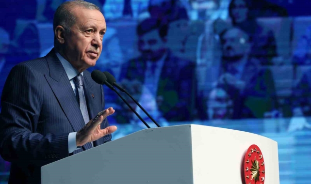 Cumhurbaşkanı Erdoğan'dan uyarı: "Nüfusumuzdaki azalış sorunu ülkemiz için savaştan daha önemli bir tehdit"