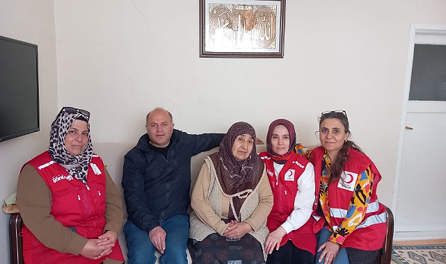 Emekli ebelere anlamlı ziyaret