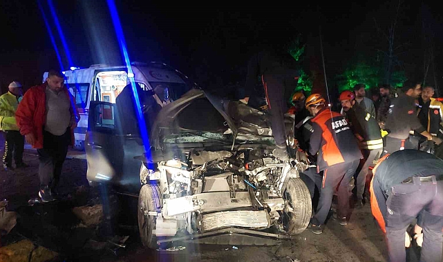 Erzurum'da freni tutmayan kamyonet 6 aracı biçti: 7 yaralı