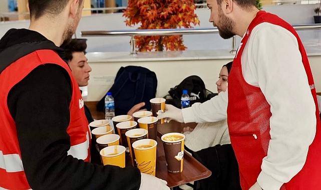 Genç Kızılay’dan çorba ikramı