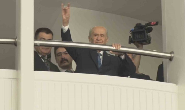 MHP Genel Başkanı Bahçeli, genel merkezde çalışmalara başladı