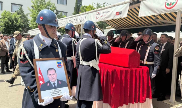 Şehit Hüseyin Uzun, Gaziantep'te son yolculuğuna uğurlandı