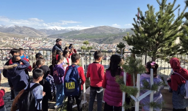 Şehitler Bayburt'ta dualarla anıldı