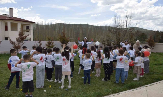 Bayburt'ta el hijyenine çocuklara oyunlarla anlatıldı