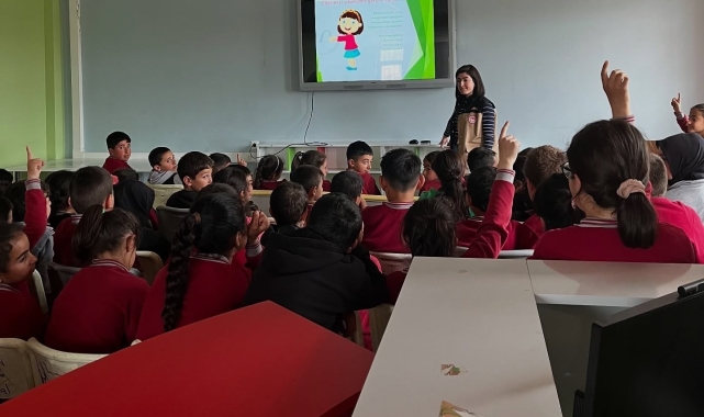 Bayburt'ta öğrenciler güvenilir gıda konusunda bilgilendirilmeye devam ediyor