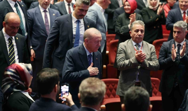 Cumhurbaşkanı Erdoğan: "İster töre, ister gelenek, ister güncel akım bahanesiyle olsun evliliğin zorlaştırılmasını asla doğru bulmuyoruz"