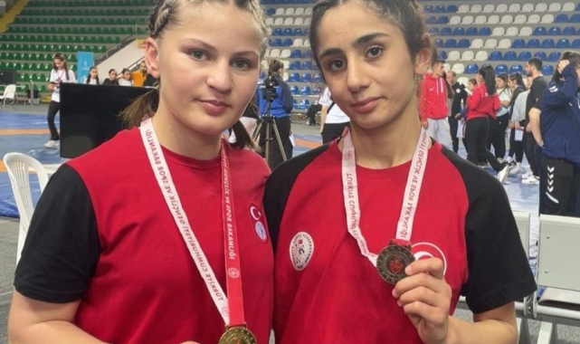 Erzincanlı ortaokullu güreşçiden Türkiye Şampiyonluğu