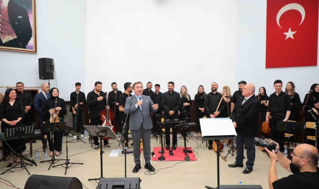 Halk müziği sanatçısı Ali Ekber Çiçek anıldı