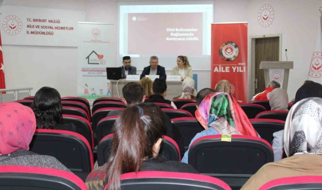 Bayburt'ta 'Koruyucu Aile' söyleşisi düzenlendi