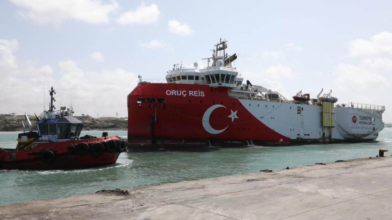 Oruç Reis vatana dönüş yaptı