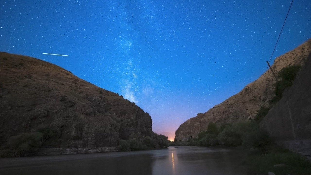 Erzincan’da gökyüzü şöleni: Perseid meteor yağmuru başladı