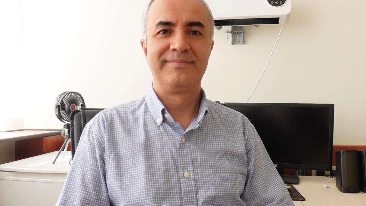 Nöroloji Uzmanı Prof. Dr. Demir: "MS, genç erişkinleri en çok da 3-4 kat daha fazla olmak üzere kadınları etkileyen bir hastalık"
