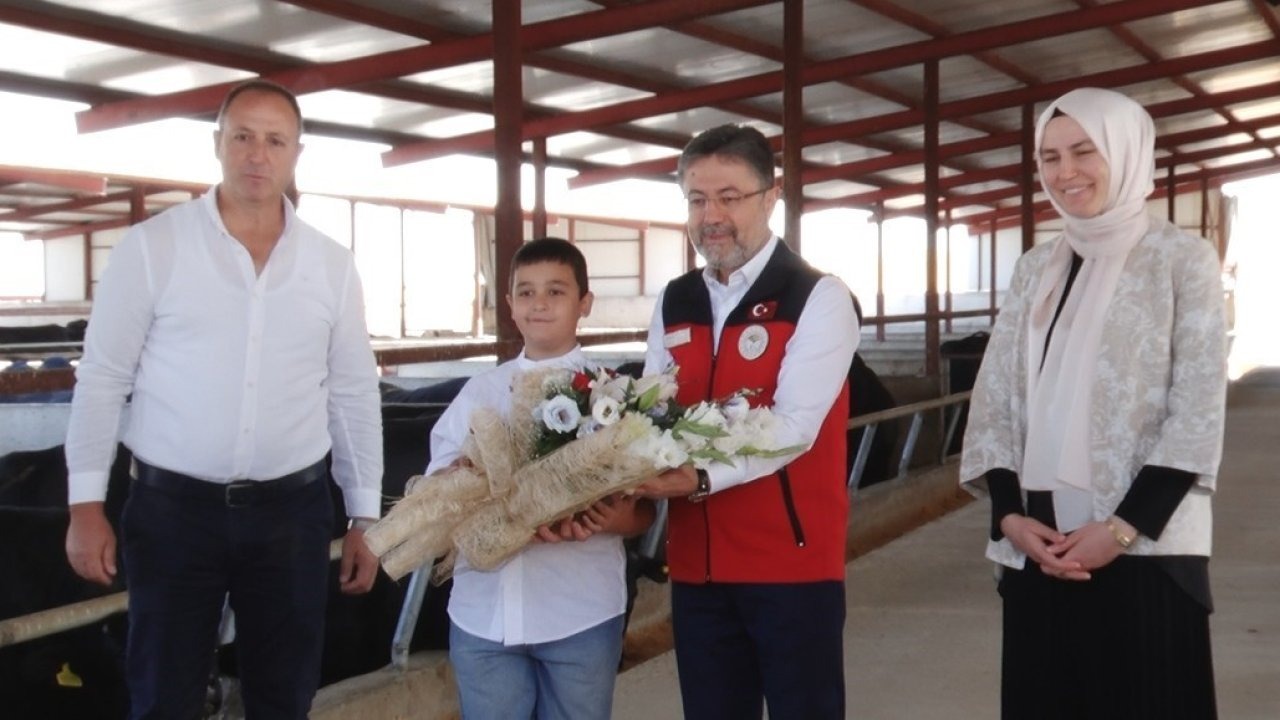 Bakan Yumaklı: "2026’dan itibaren her yıl 200 bin baş hayvanı kendi üreticimizden karşılayacağız"