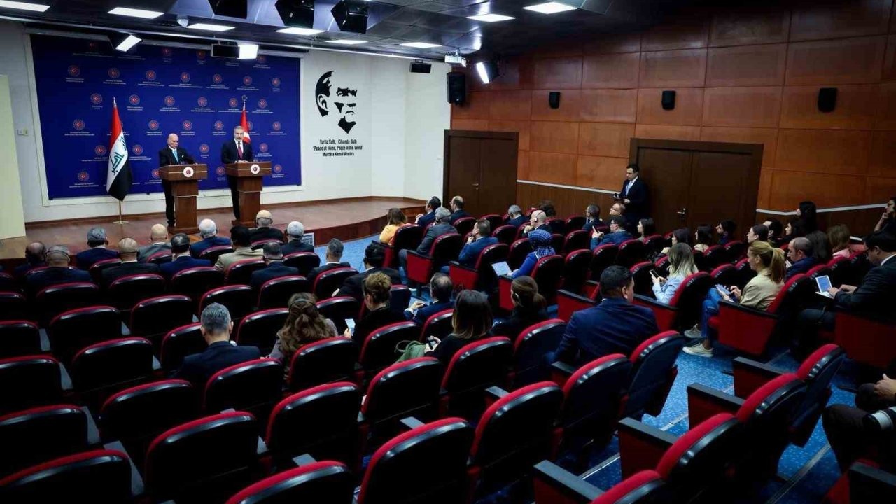Dışişleri Bakanı Fidan: "Irak-Türkiye petrol boru hattından yeniden petrol sevkiyatına başlanması memnuniyet verici bir gelişme"