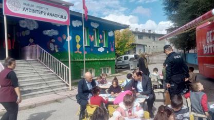 Gezici Kütüphane Aydıntepe'de miniklerle buluştu