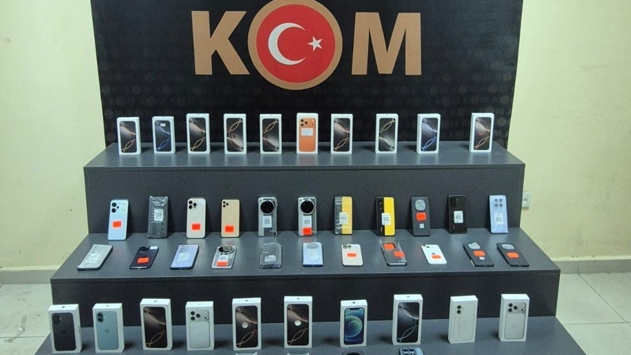 Kocaeli’de 3 milyon TL’lik gümrük kaçağı telefonlar ele geçirildi