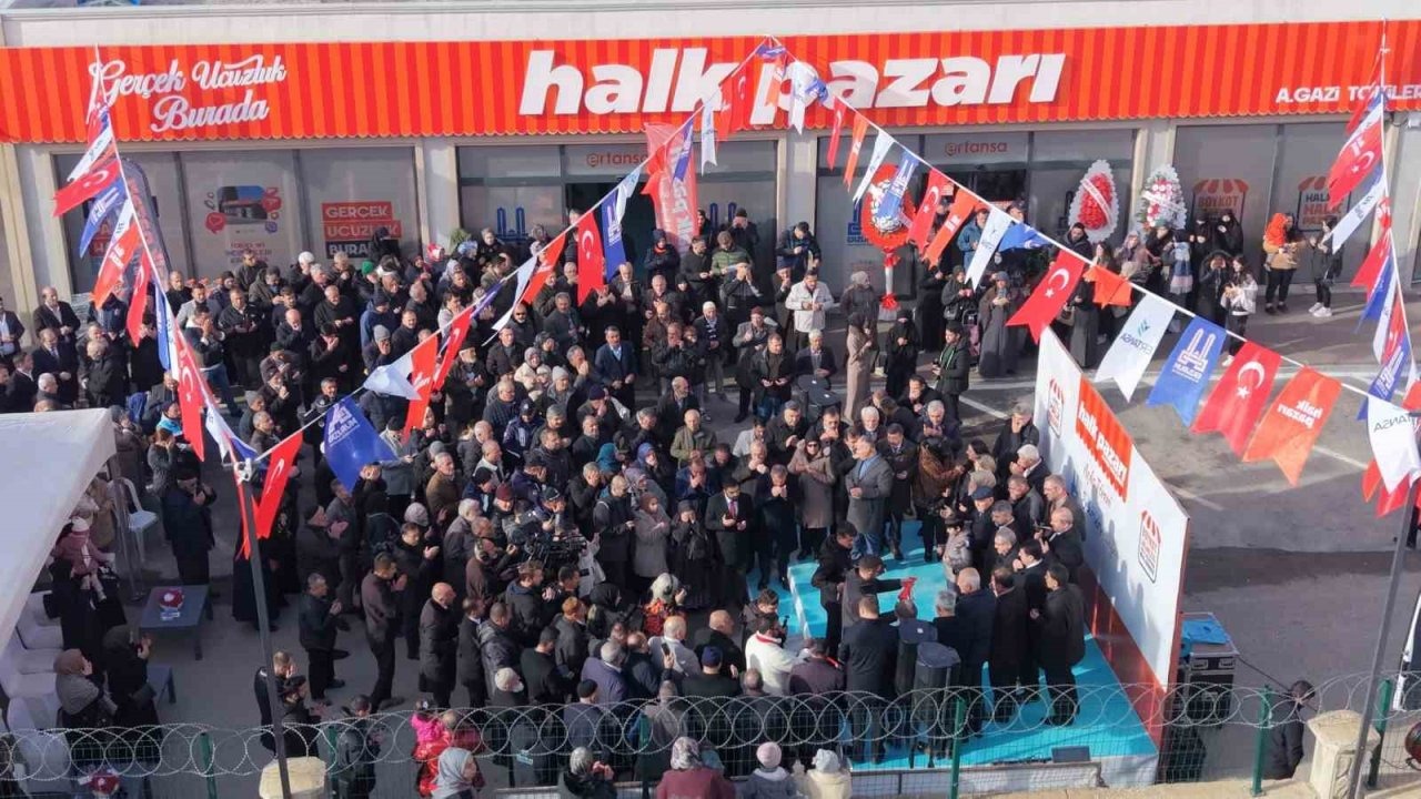 Erzurum Büyükşehir Belediyesi Halk Pazarı’nın dokuzuncu şubesini açtı
