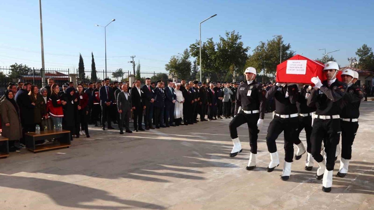 Kazada ağır yaralanan polis memuru hayatını kaybetti