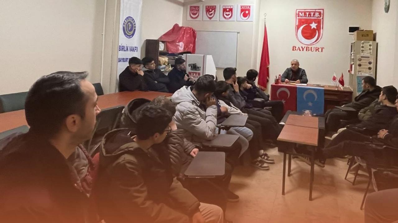 MTTB Bayburt'ta "Doğu Türkistan" konuşuldu