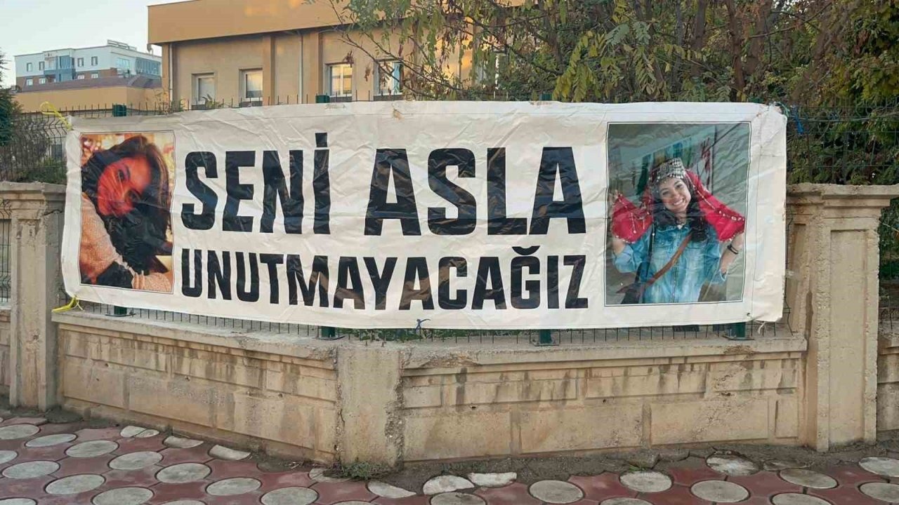 Şehit öğretmen Aybüke Yalçın, vurulduğu yerde anıldı