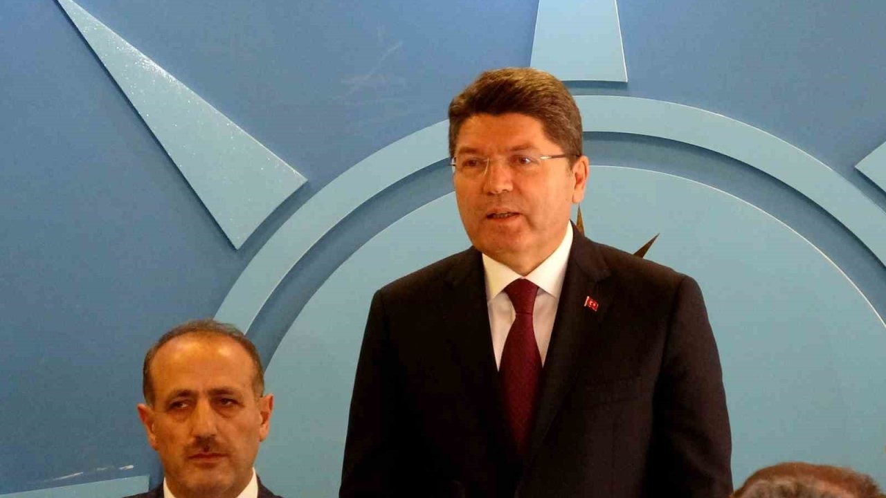 Adalet Bakanı Tunç: "Terörsüz Türkiye sürecini sabote etmek isteyenlere karşı uyanık olacağız"
