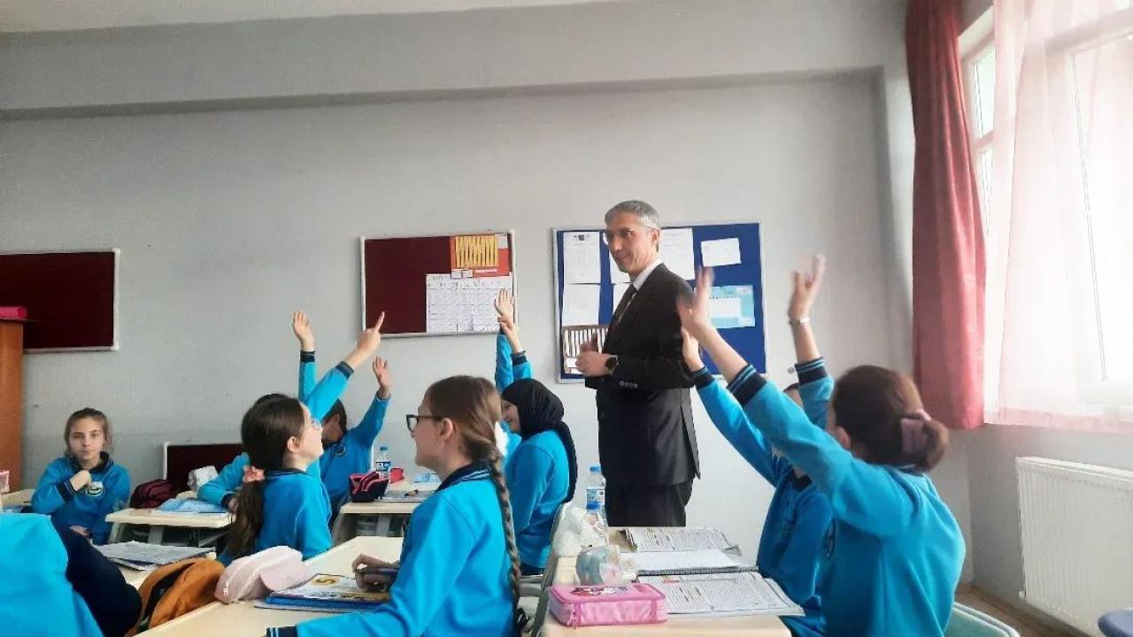 Müdür Kahraman'dan 15 Temmuz Şehitler İHO'ya Ziyaret