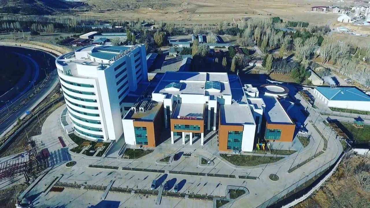 Bayburt Devlet Hastanesine 2025 yılında 535 bin 889 hasta başvurdu
