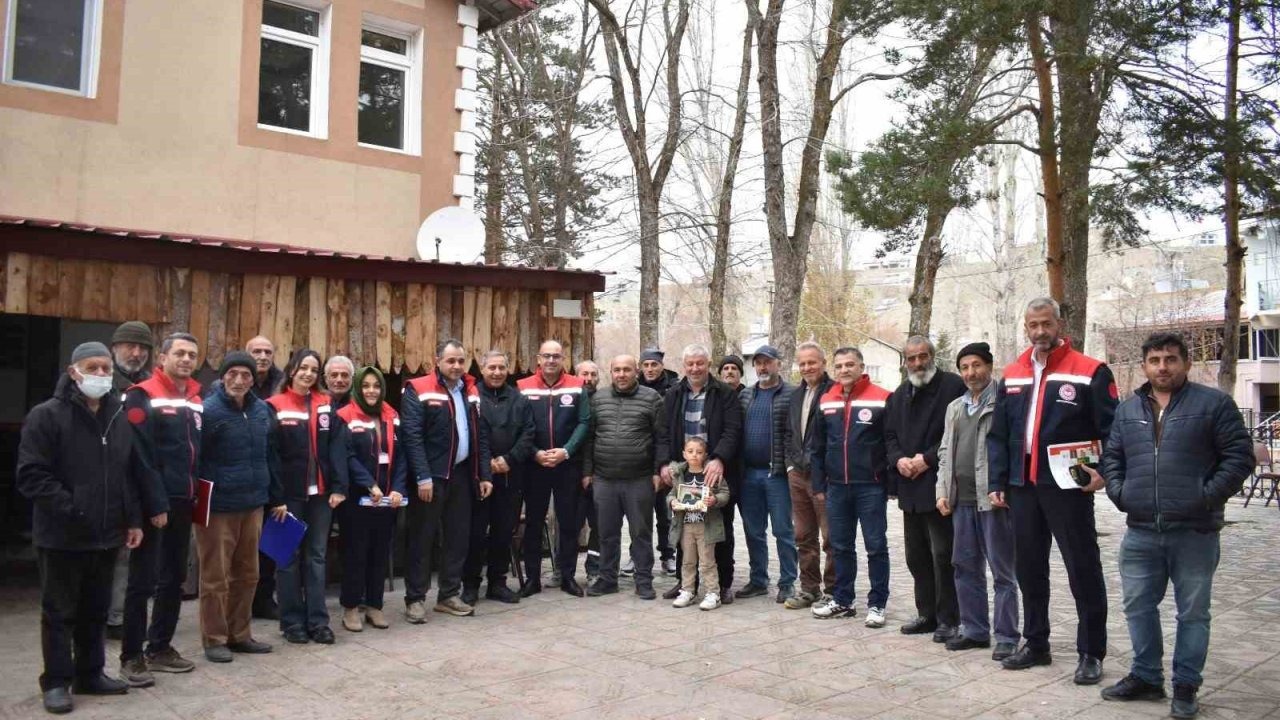 Bayburt tarımında saha seferberliği: 156 köyde çiftçilerle buluşuldu