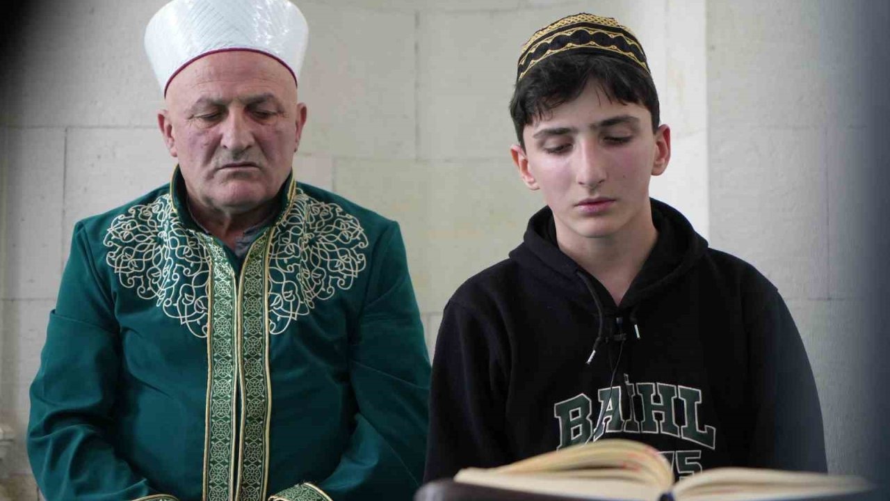 Aynı kubbe altında iki nesil...