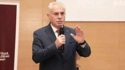 Başkan Memiş: "Modernleşirken köklerimizi kaybetmemeliyiz"